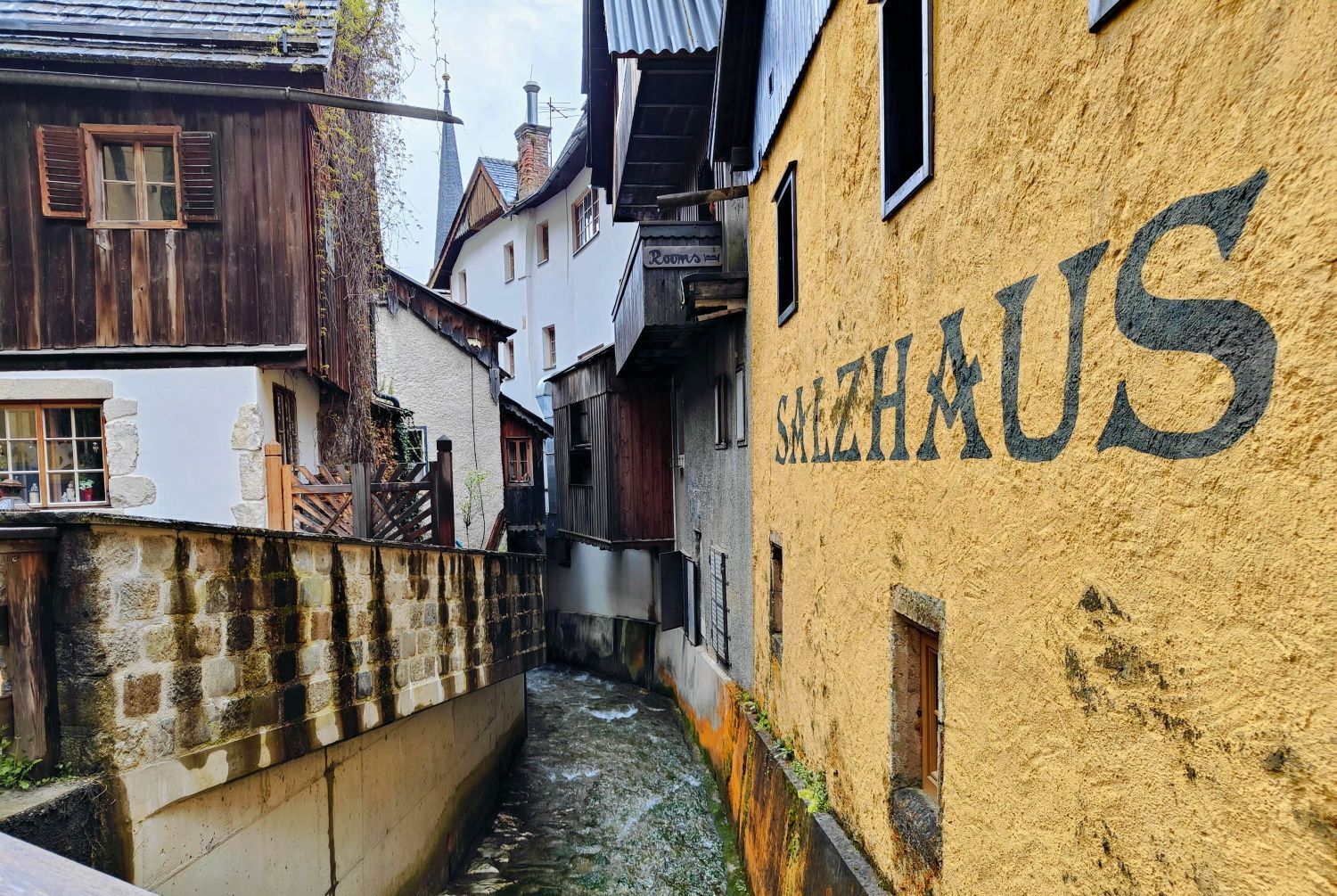 Salzhaus Hallstatt The word salzhaus is painted on the side of a building