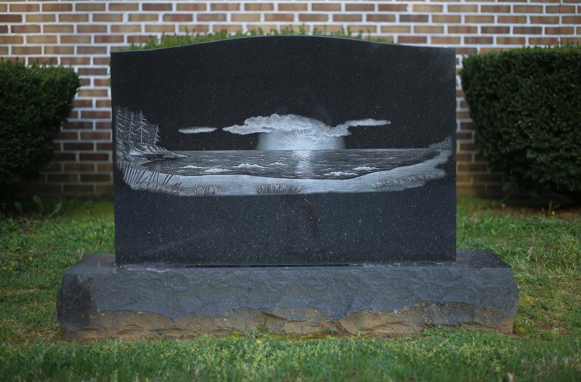 Monuments Lebanon, VA CombsHess Funeral Service