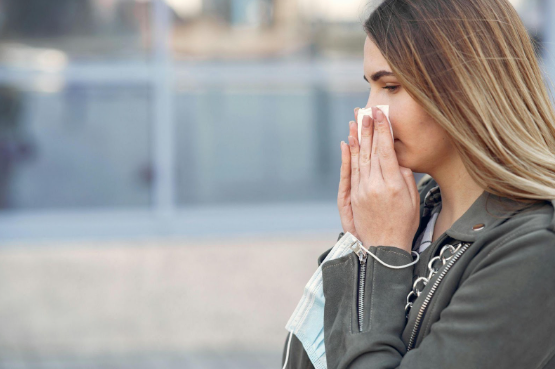 Spring Allergies Uncovered: Surprising Triggers and How to Fight Back Naturally | Sisselman Medical Group