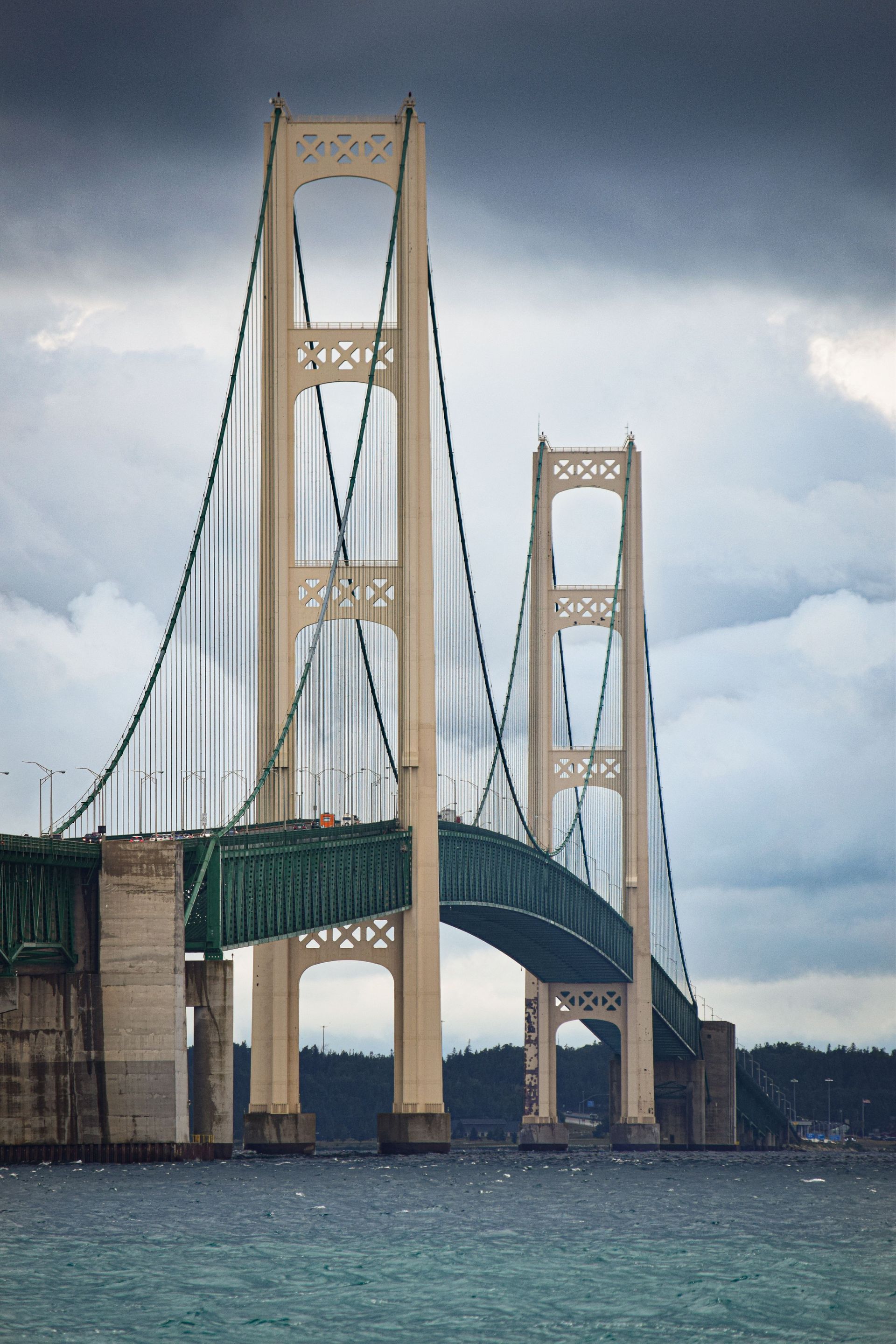 bridge in detroit