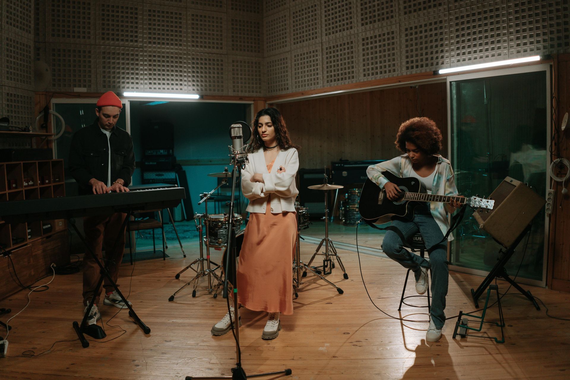 B-Flat Soundstage | Your Playground for Music & Creativity