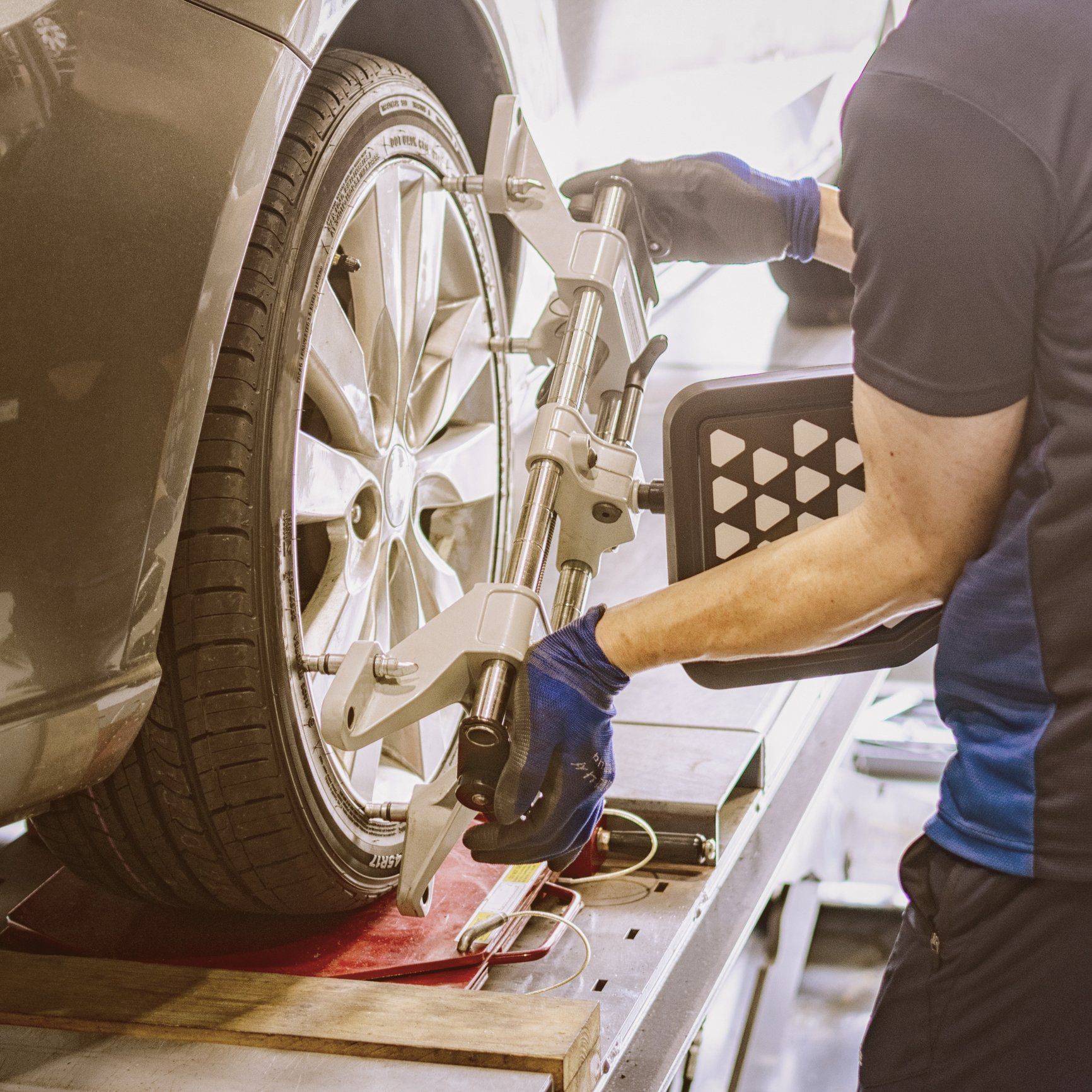 Wheel Alignment — Mansfield, OH — Fort's Industrial Engines Wheel Alignment — Mansfield, OH — Fort's Industrial Engines