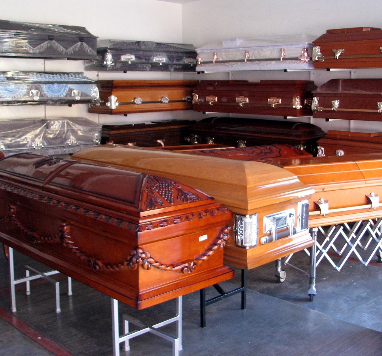 funeral homes in Lakeville, MN