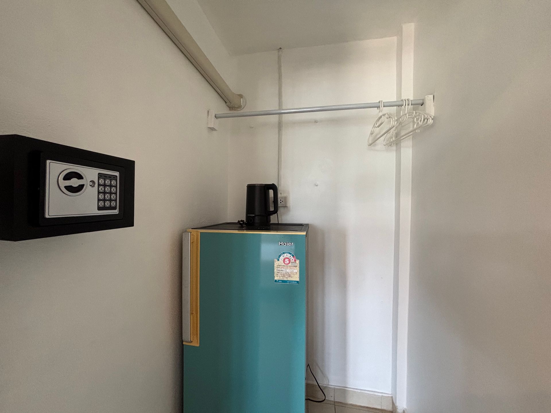 all rooms have fridge and safe
