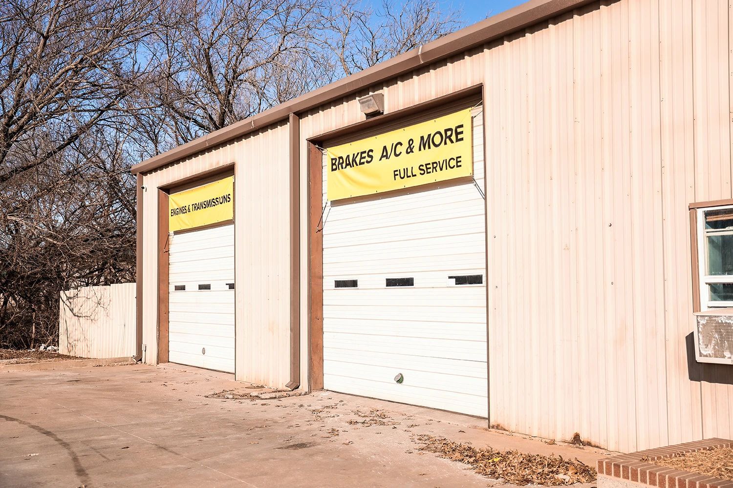Our Garage's Doors in Stillwater, OK | Kaiser Automotive