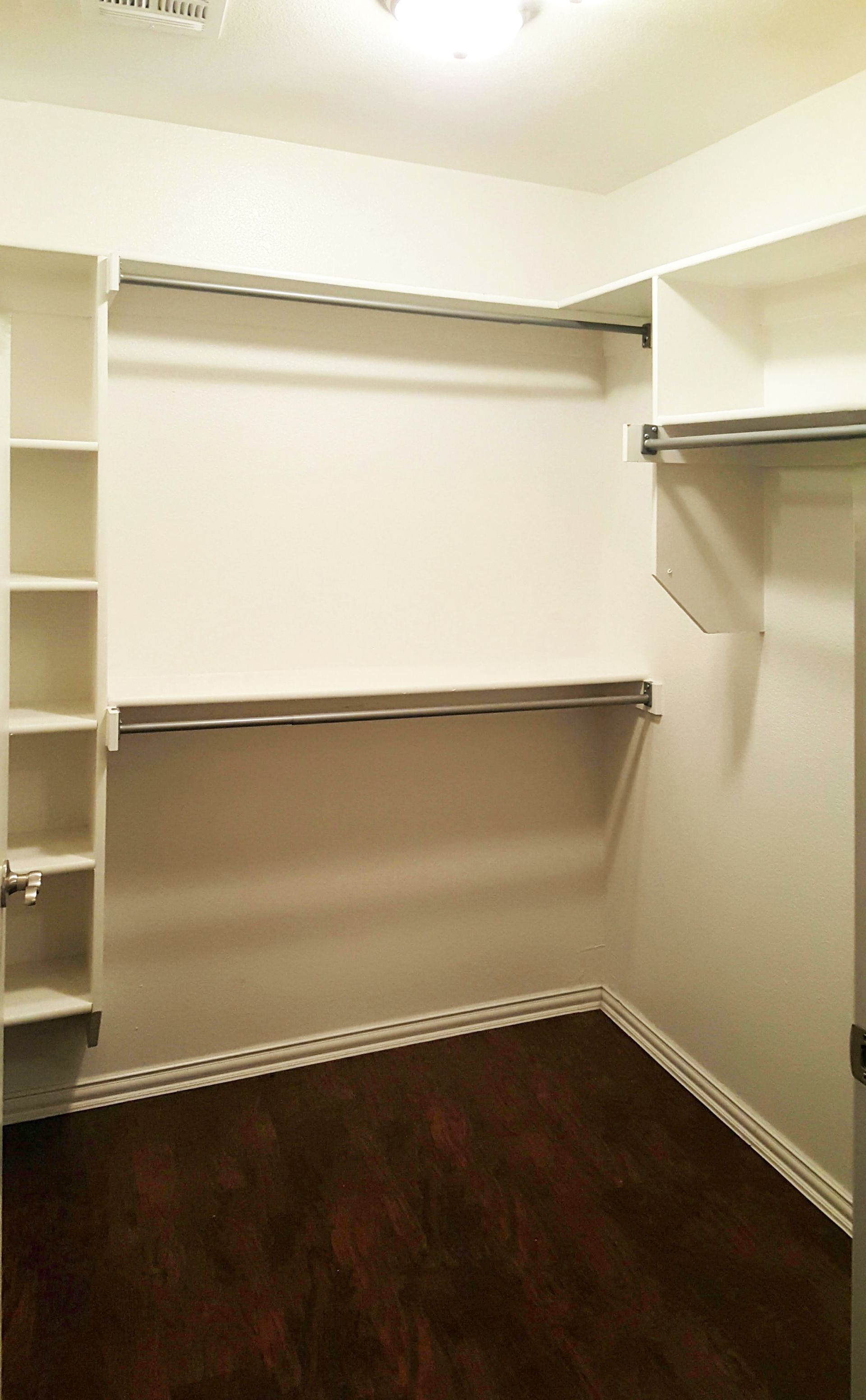 CHD - CLOSET