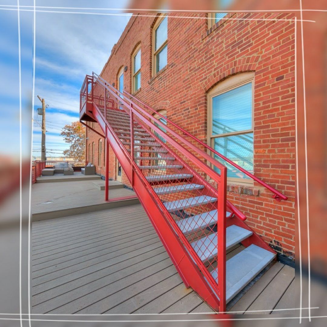CCH - OUTSIDE STAIRS