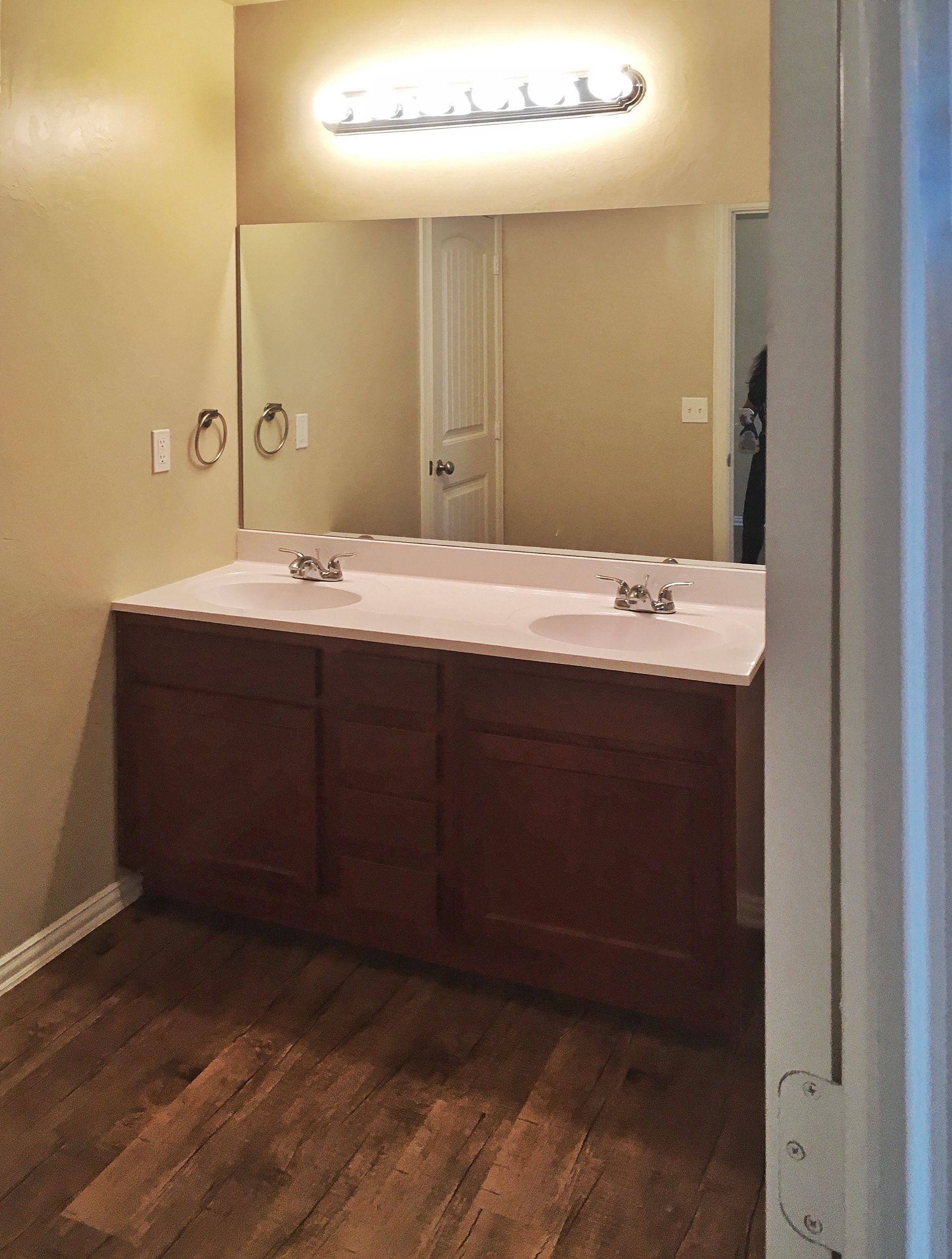 DUNCAN - BATHROOM