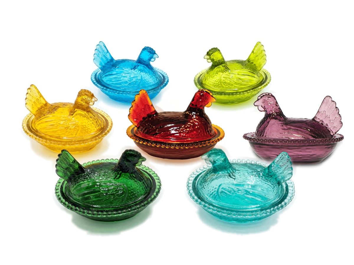 Minianas t.m. Henrietta, Vivian, Terri, Doreen,  Priscilla, Arelene, hens on the nest vintage repro glass miniature 