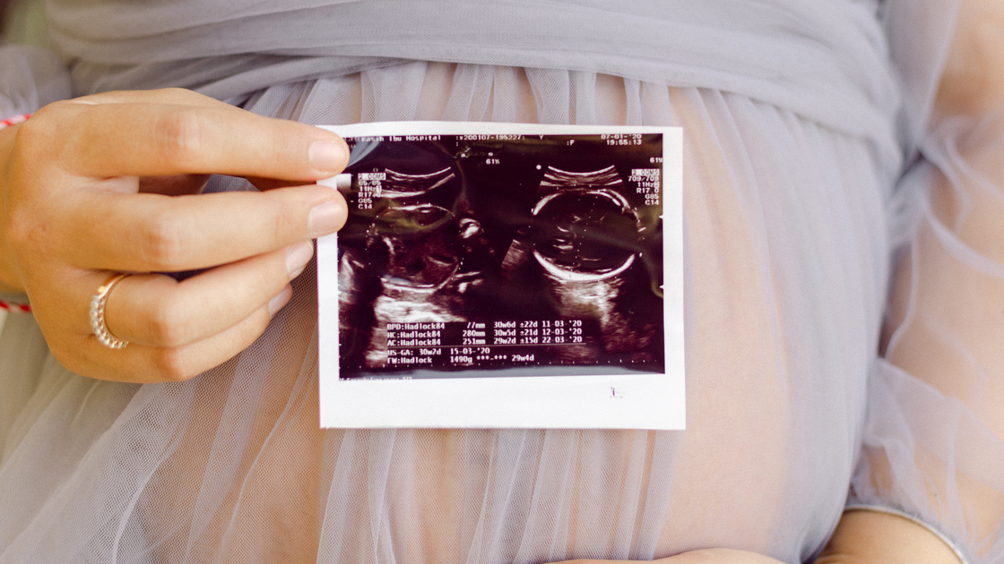 the causes and symtoms of bloating during ovulation