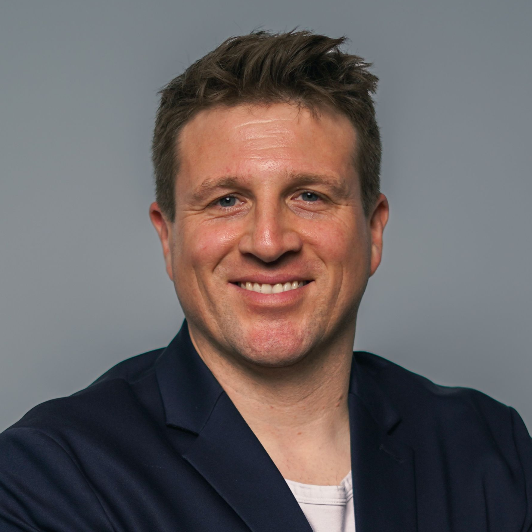 Jan-Frederik Ahrens Jan-Frederik Ahrens