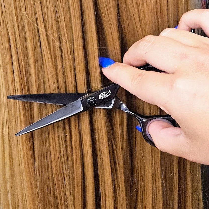 Bonika Raven BK6 6.0-inch black professional cutting shear on a white background
