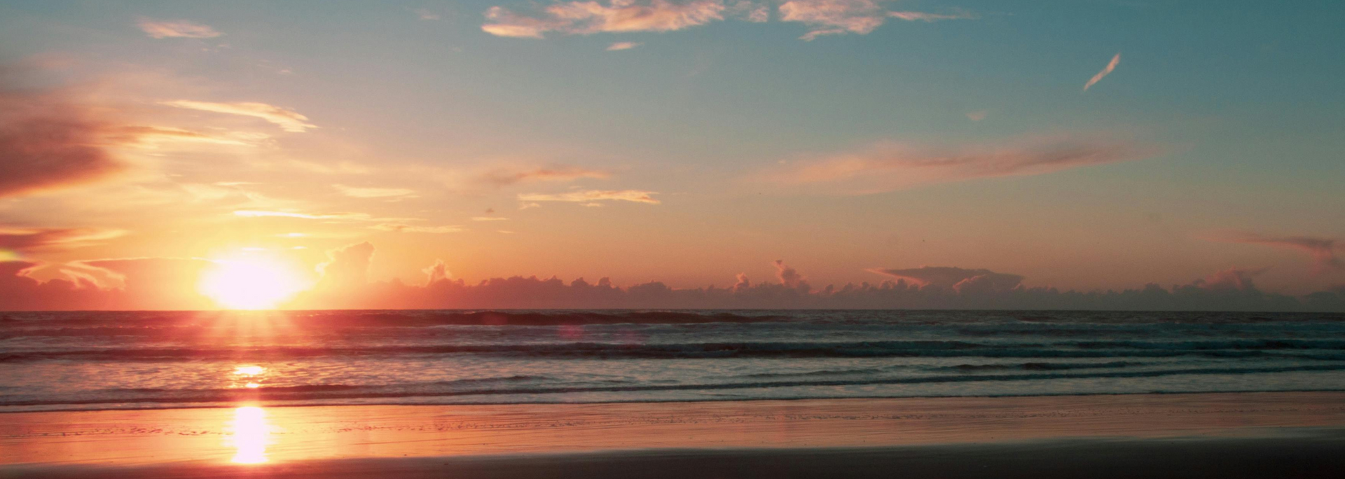 Picture of a quiet beach.