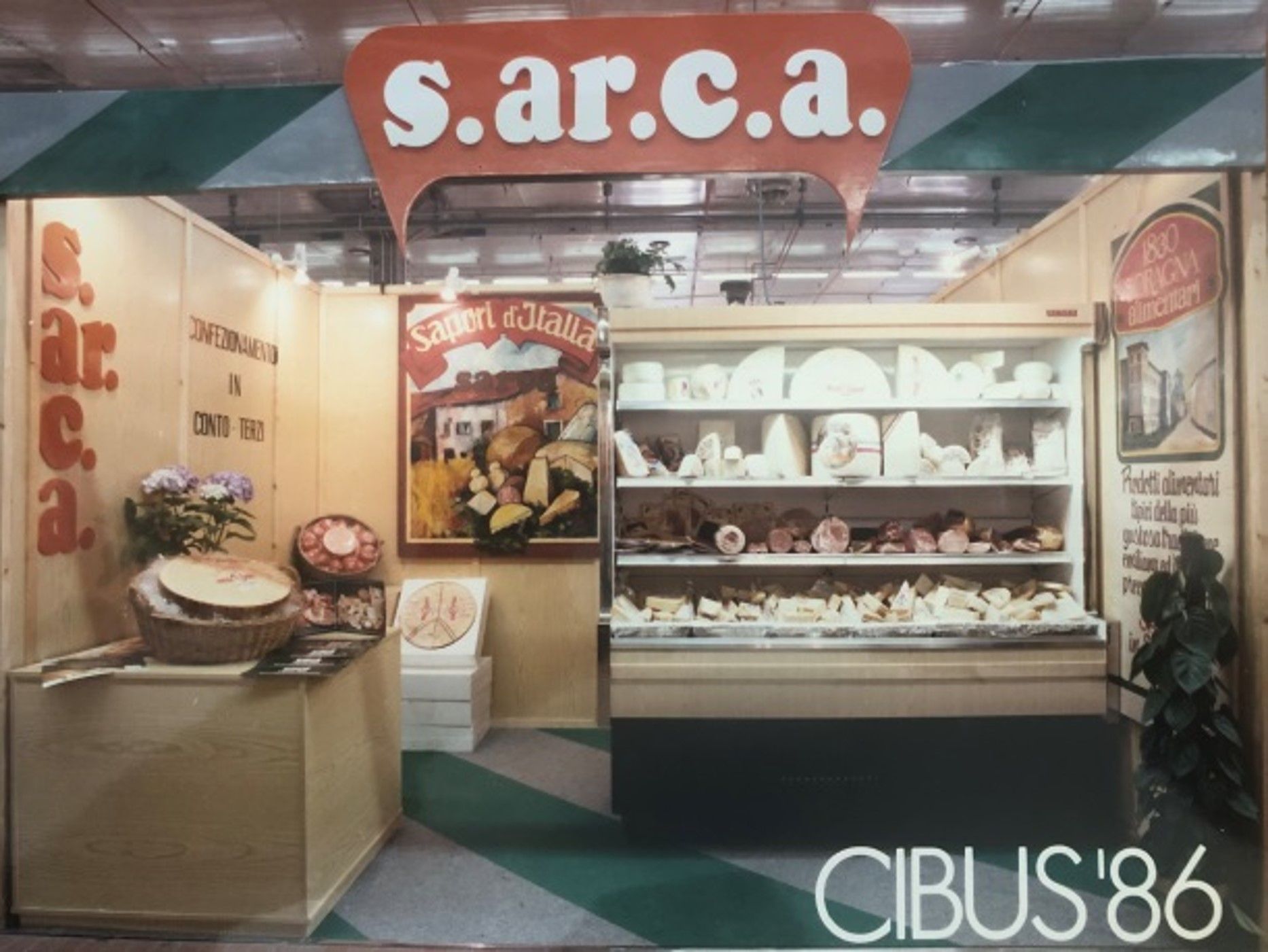 stand Sarca durante fiera CIBUS 86