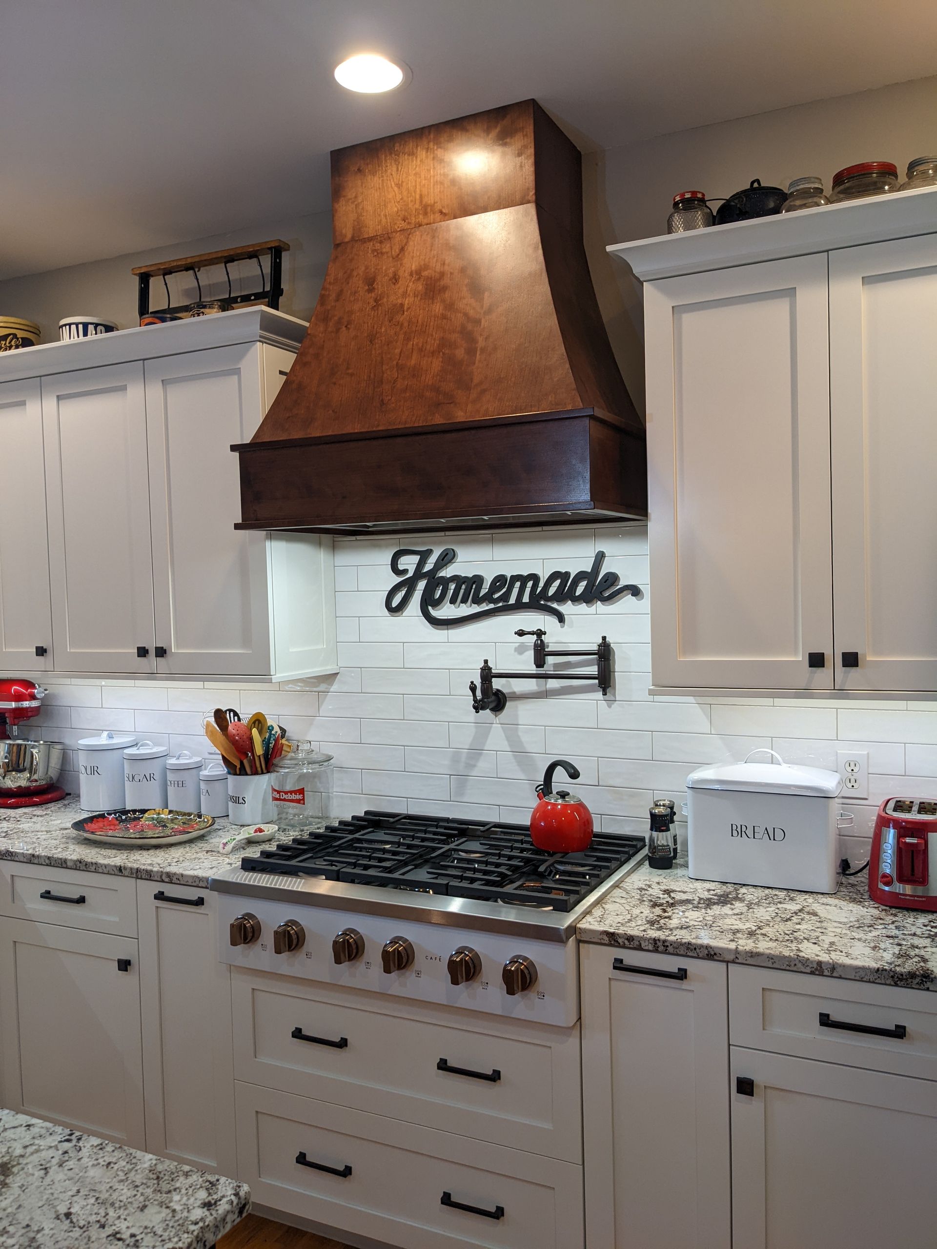 Traditional Kitchen Remodel in Columbia, MO by Nine Mile Cabinetry project photo