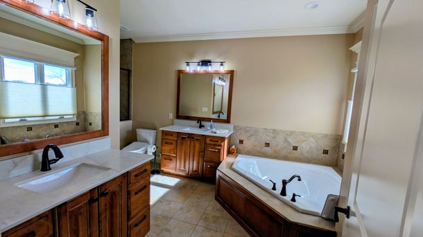 Custom bathroom cabinets and vanity in Columbia MO