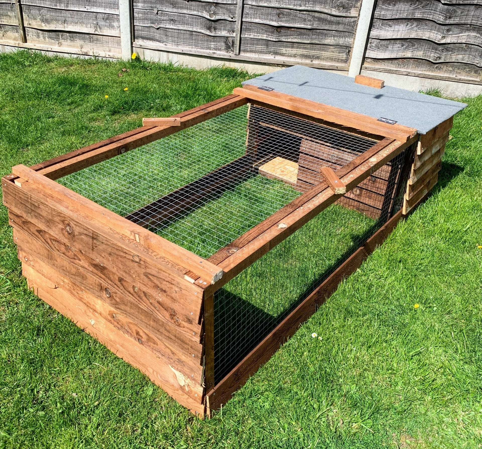 Rabbit /Guinea Pig Hutches & Runs