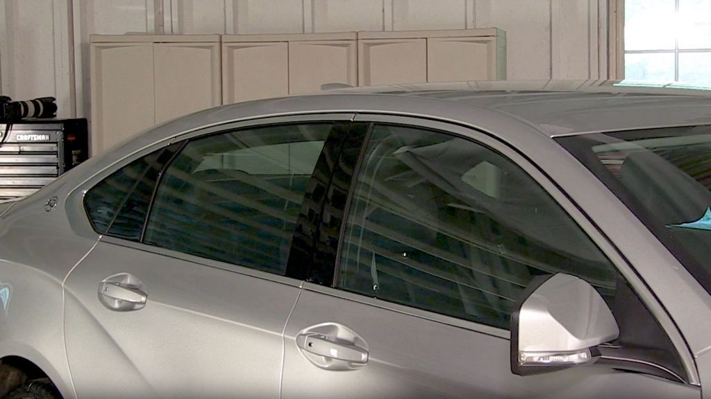 Car door window replacement services in Phoenix and Tucson