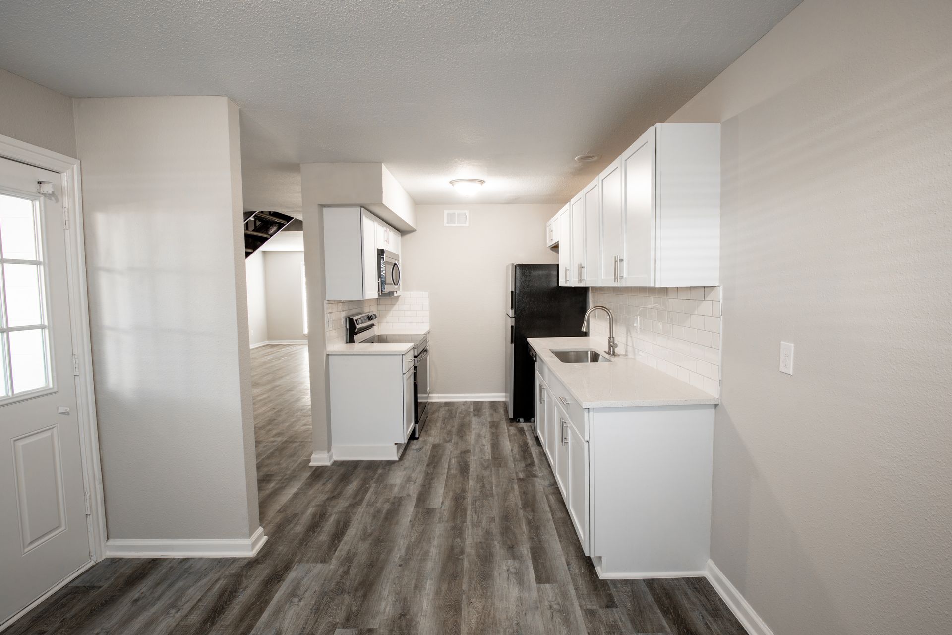 Home RoundHill Townhomes