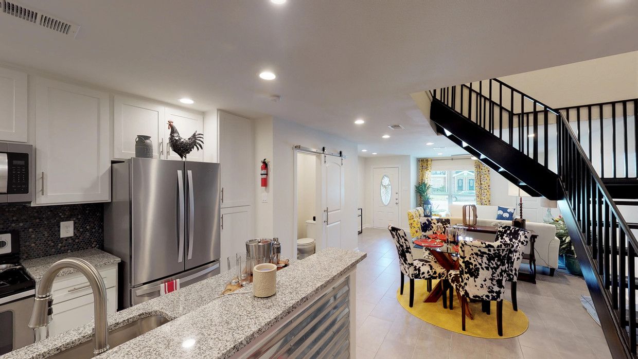 Home RoundHill Townhomes