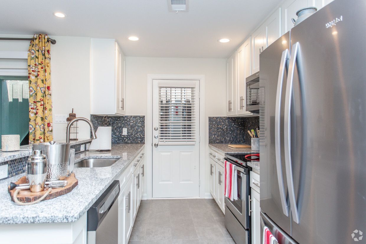 Roundhill Townhomes
