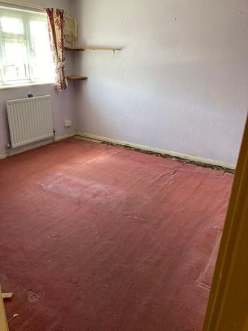 Image of room inside property after Terry's house clearance have removed all items Room inside property after Terry's house clearance have removed all items except the carpet