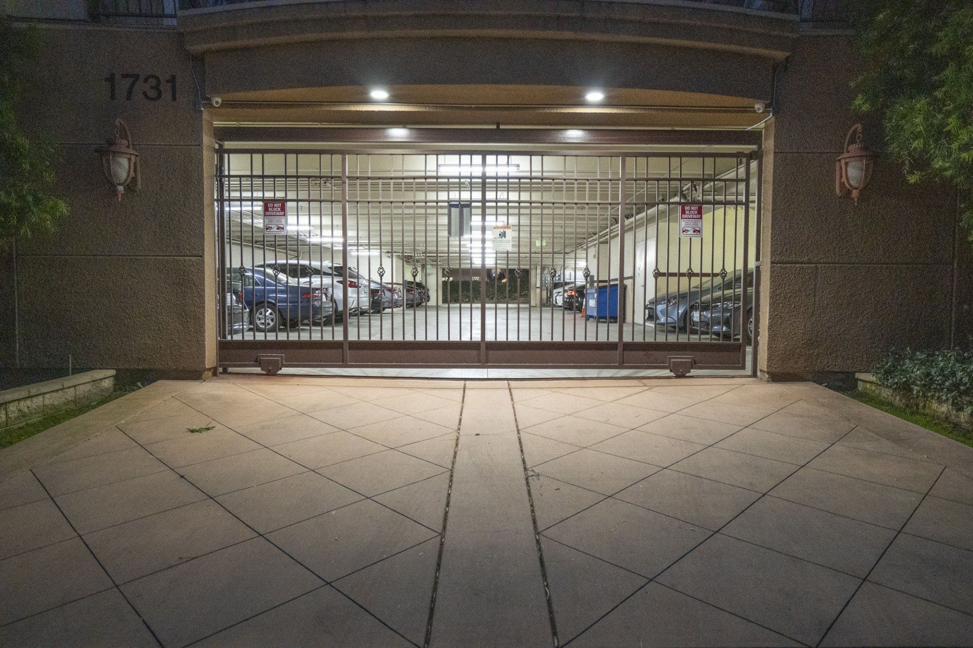 corinth garage