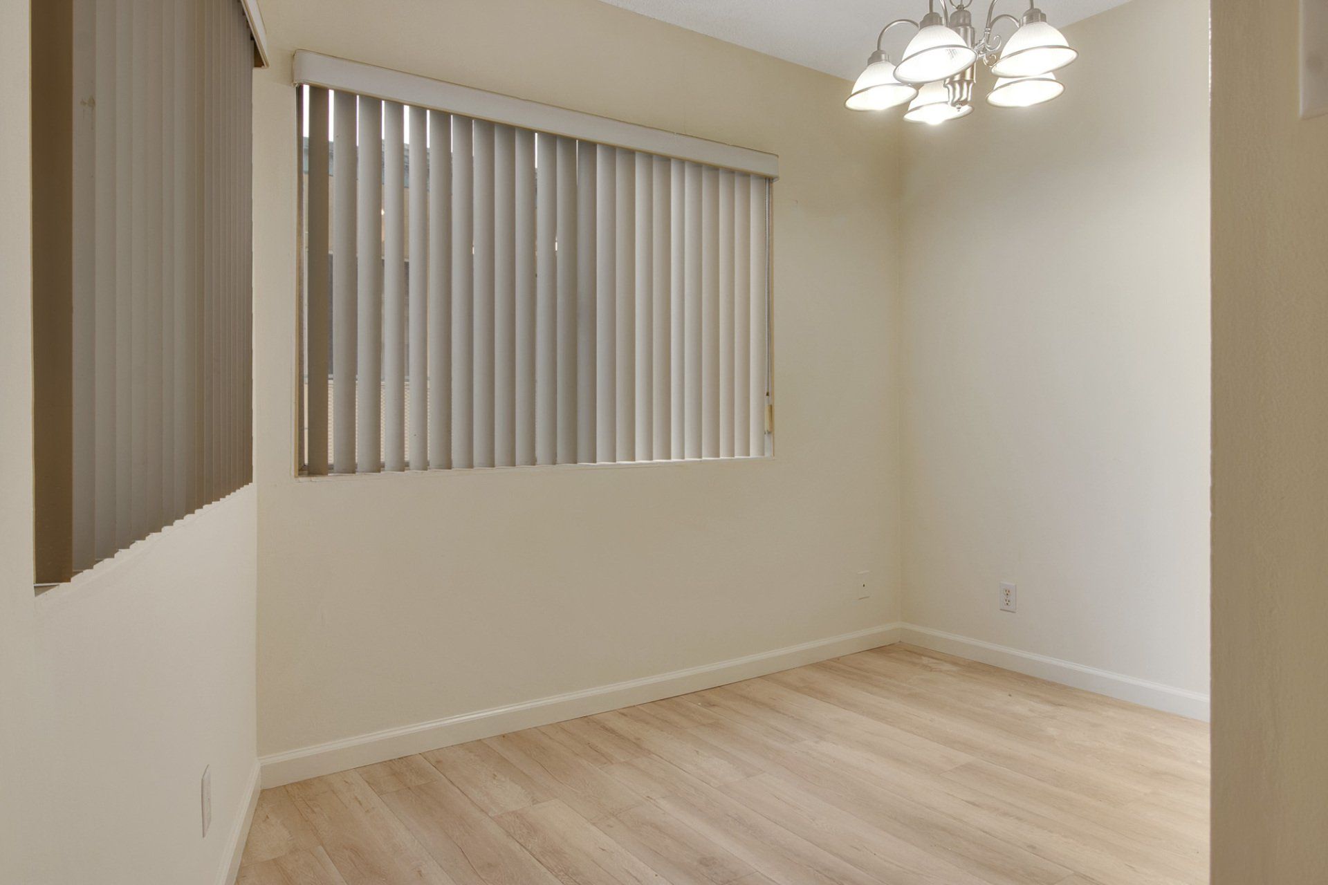euclid room