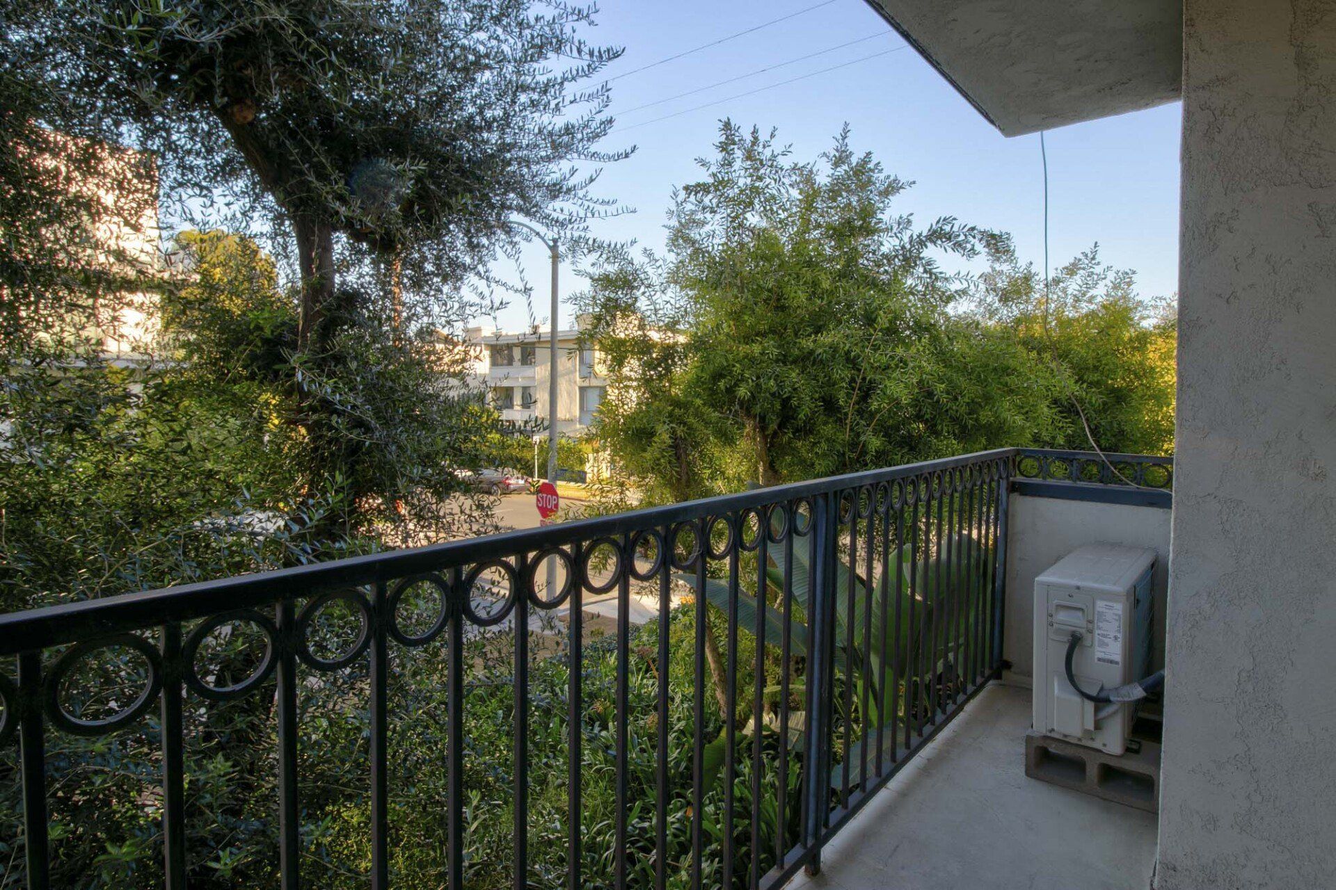 balcony