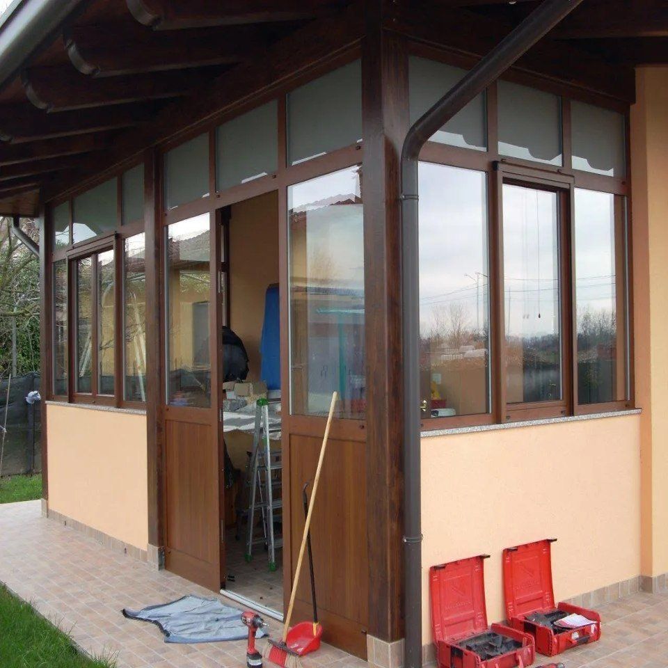 Veranda con porta scorrevole