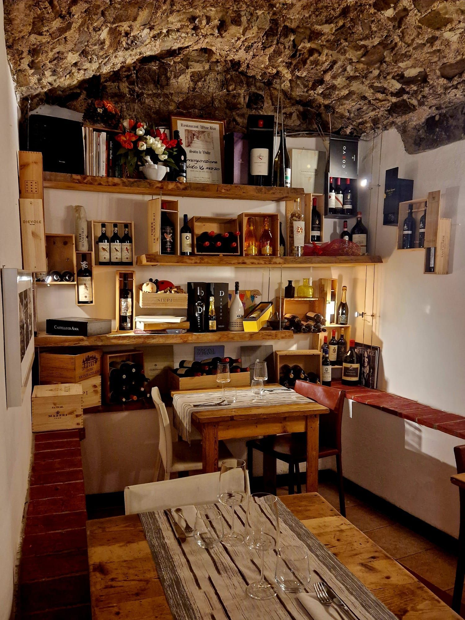 TRATTORIA TIPICA