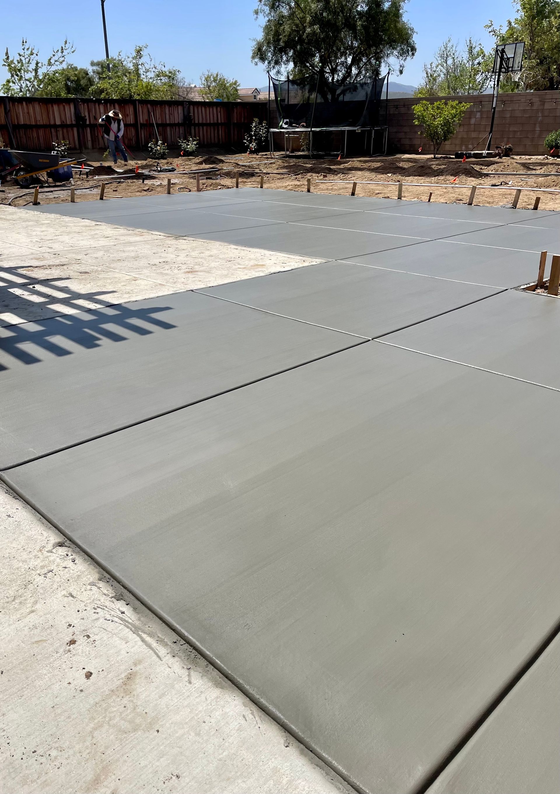 Backyard Concrete Paving, Landscape Design, Concrete Installation, Concrete Pouring & Finishing, Backyard Upgrade