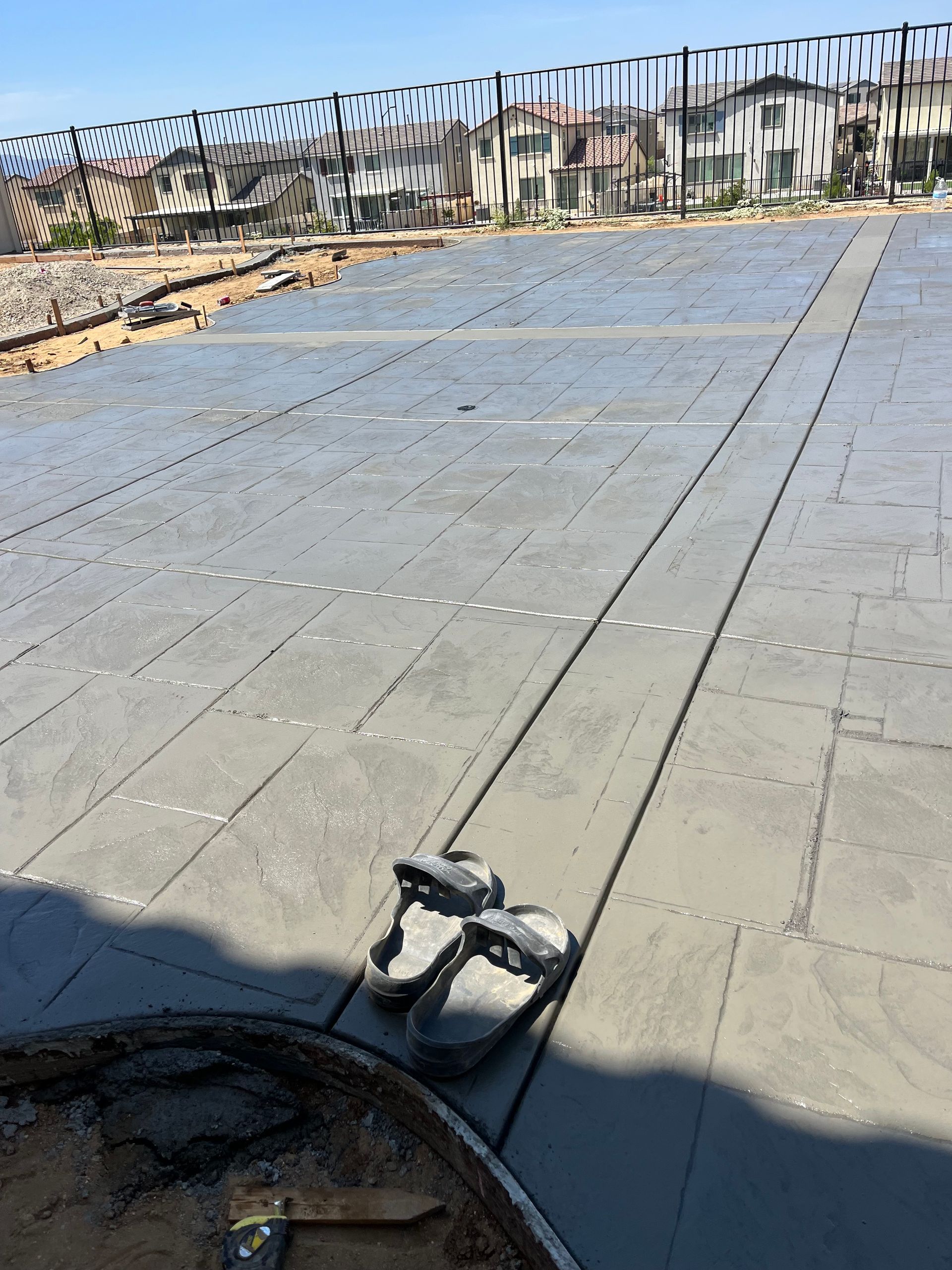 Concrete Driveway Installation, Driveway Replacement, Site Preparation, Concrete Pouring & Finishing, Driveway Upgrade