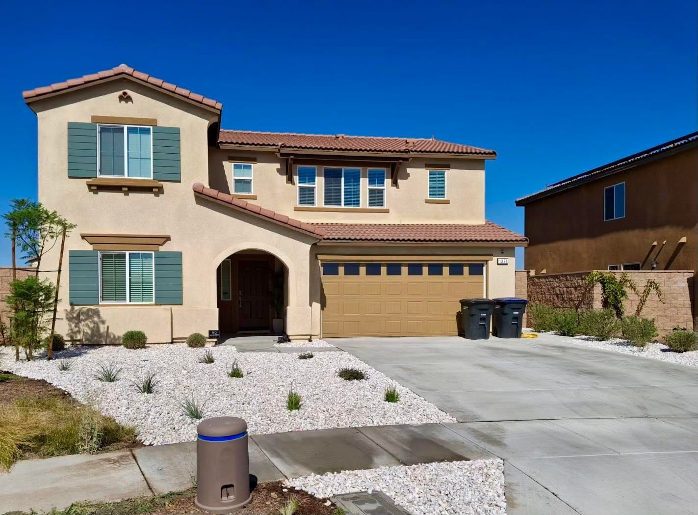 Front Yard Landscape Cleanup, White Rock Installation, Weed Barrier Installation, Drought Tolerant Planting, Dead Plant Removal