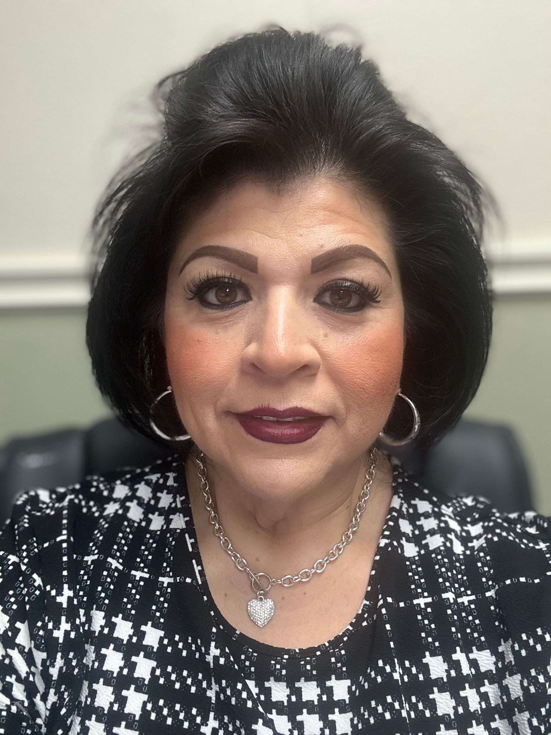Mary D. Flóres