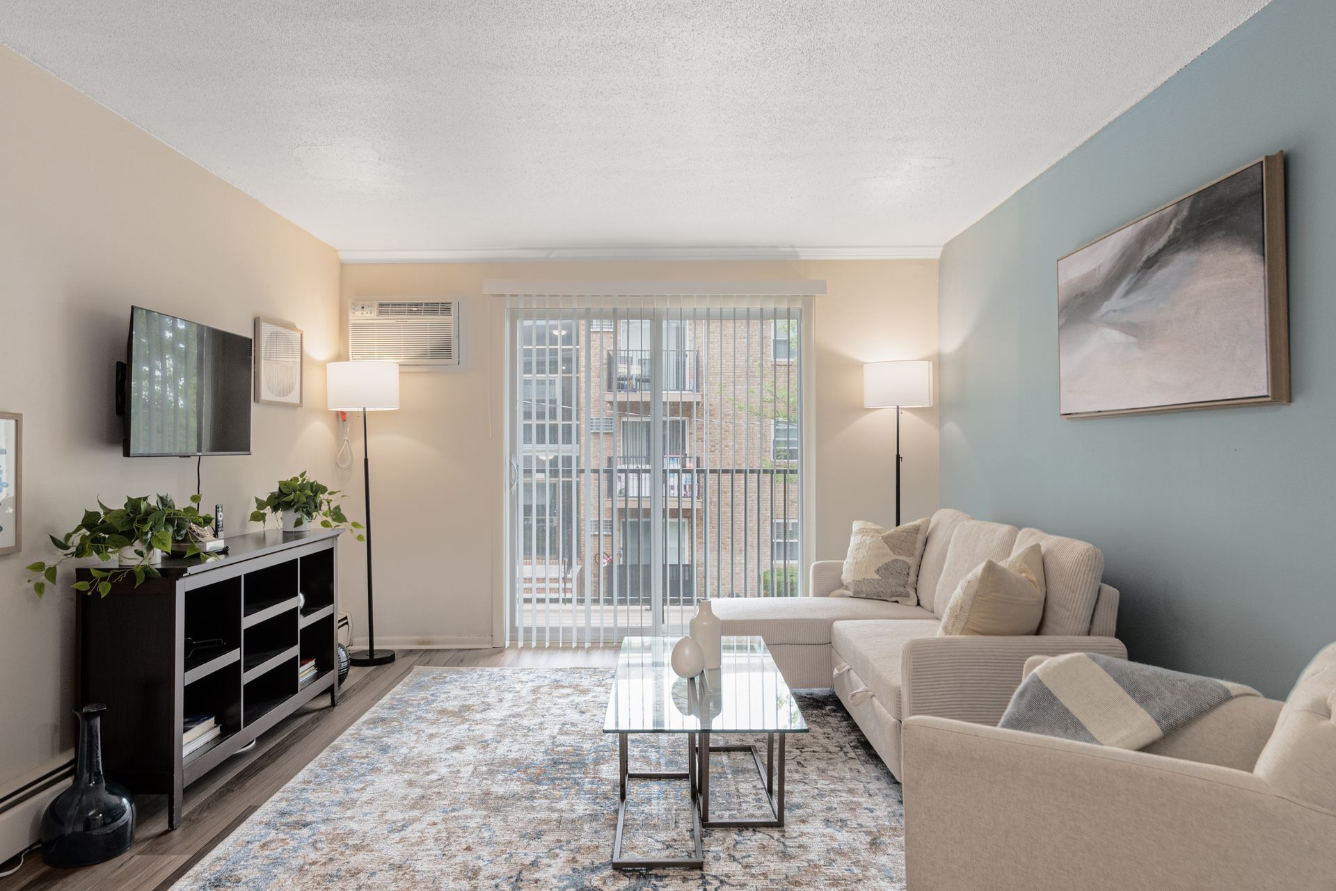 Spacious Living Room | Saunders Crossing