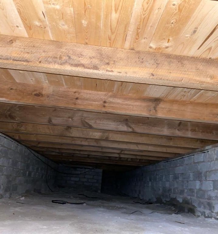 Under Floor Insulation (before)