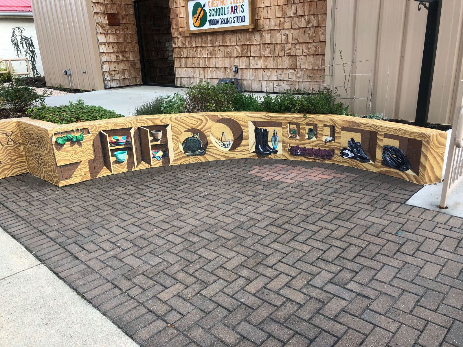 A brick wall with the word tahoe painted on it
