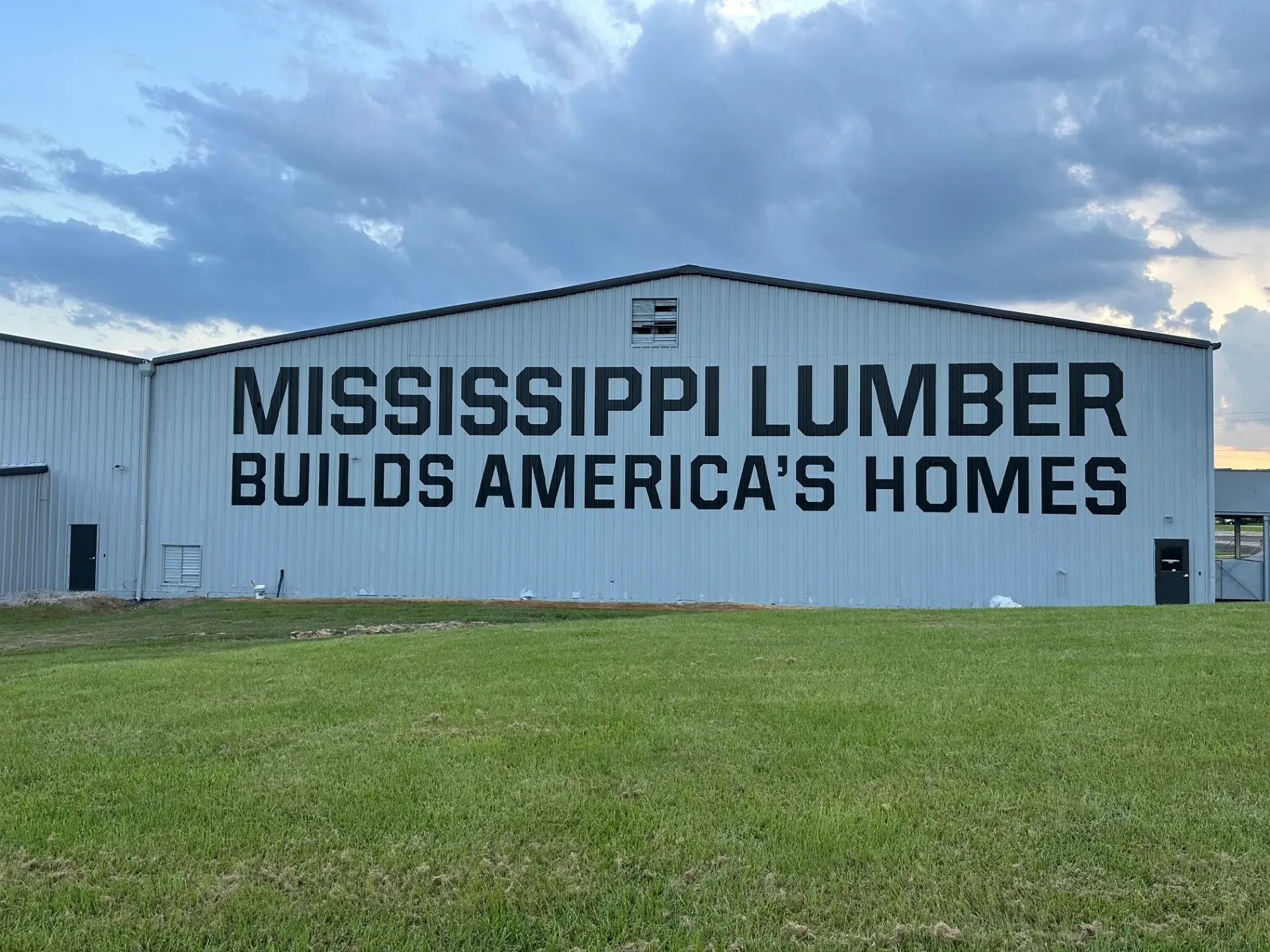 Mississippi Lumber Builds America’s Homes on Progress | Murals & More