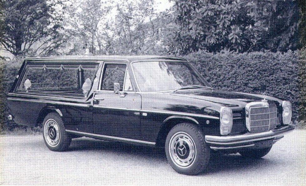 Carro funebre storico
