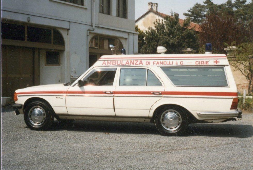 Ambulanza Fanelli storica