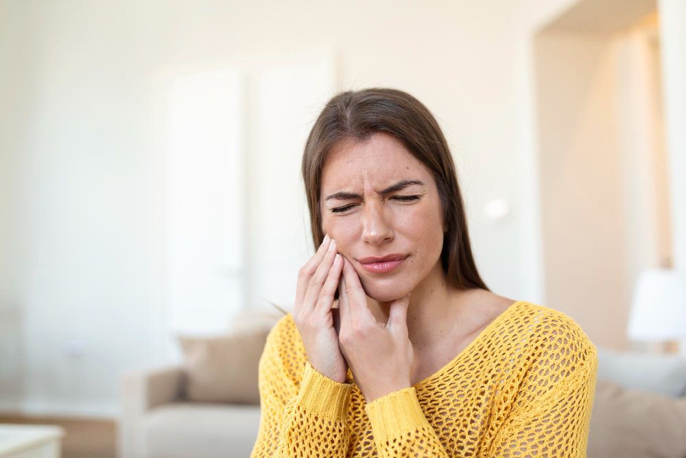 tootache or tooth pain