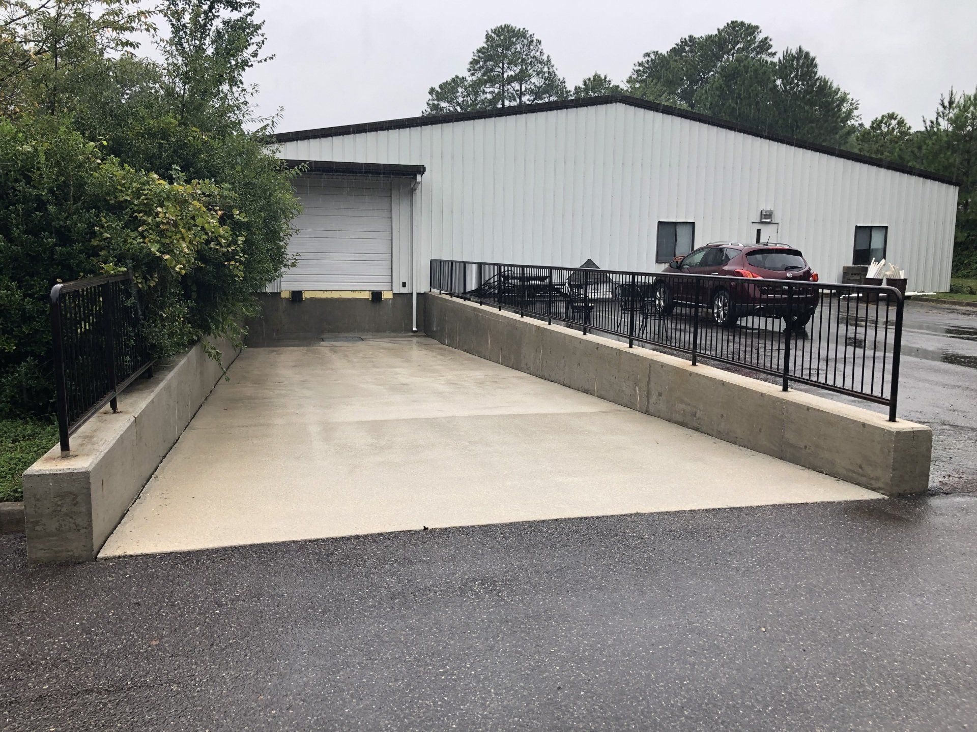 cleaned new look front garage concrete floor