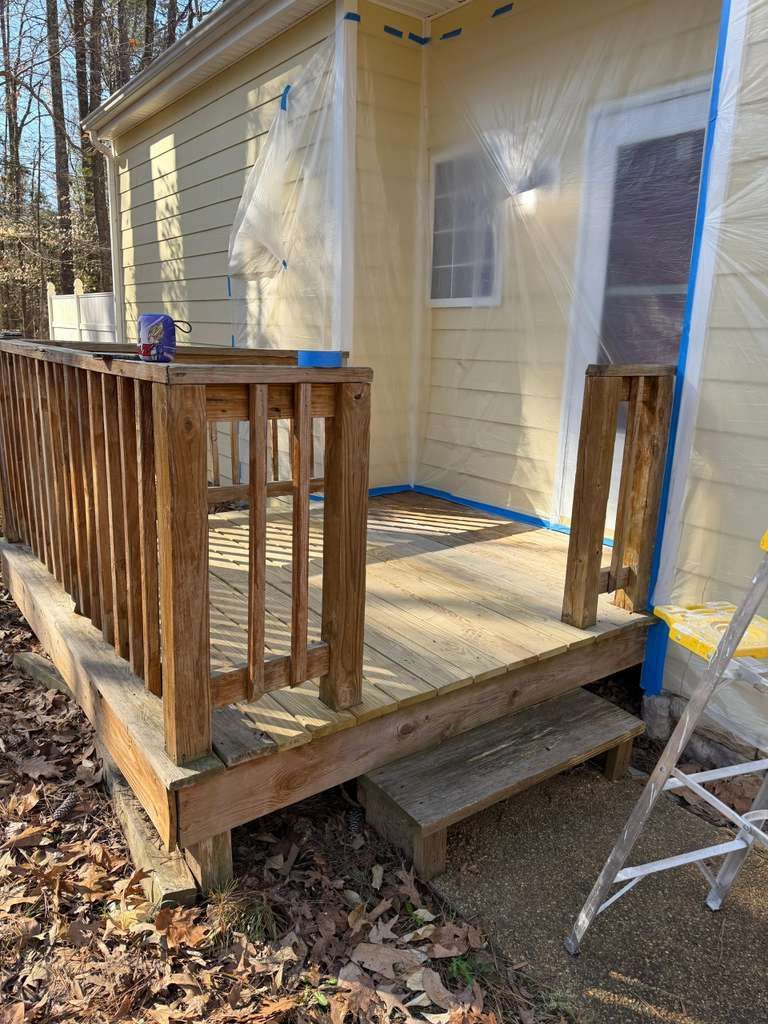 Commercial Power Washing — Small White House in Kents Store, VA