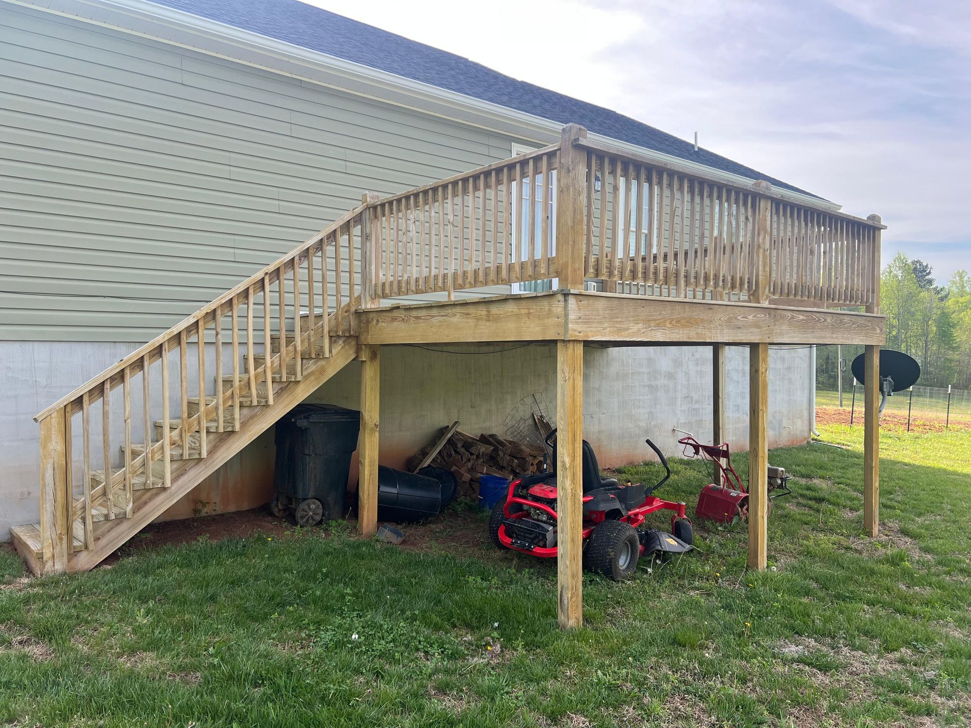 Commercial Power Washing — Small White House in Kents Store, VA