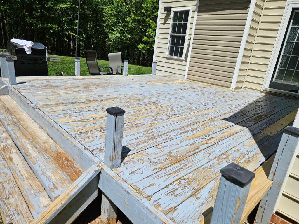 Commercial Power Washing — Small White House in Kents Store, VA