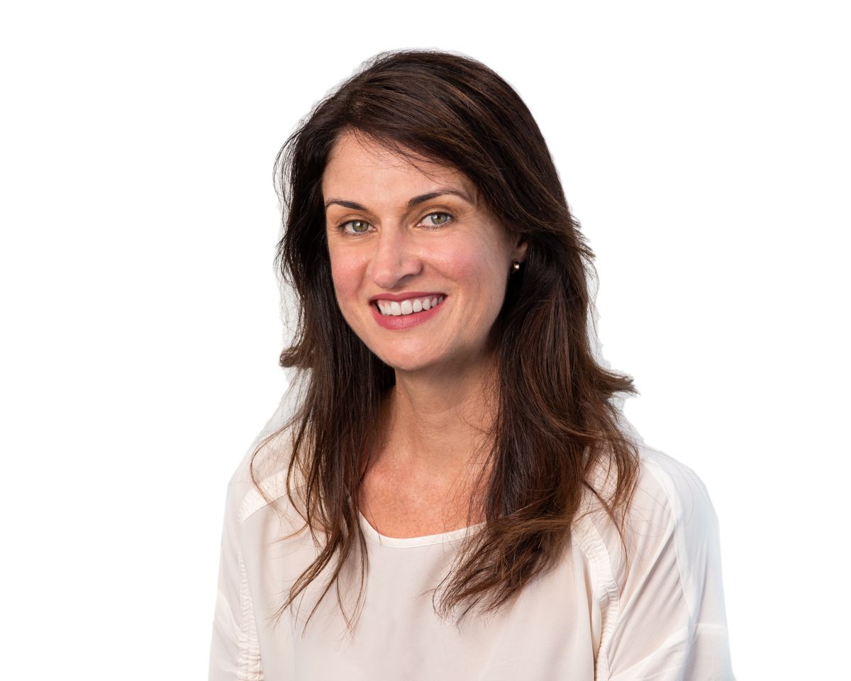 Dr Loretta Mullins