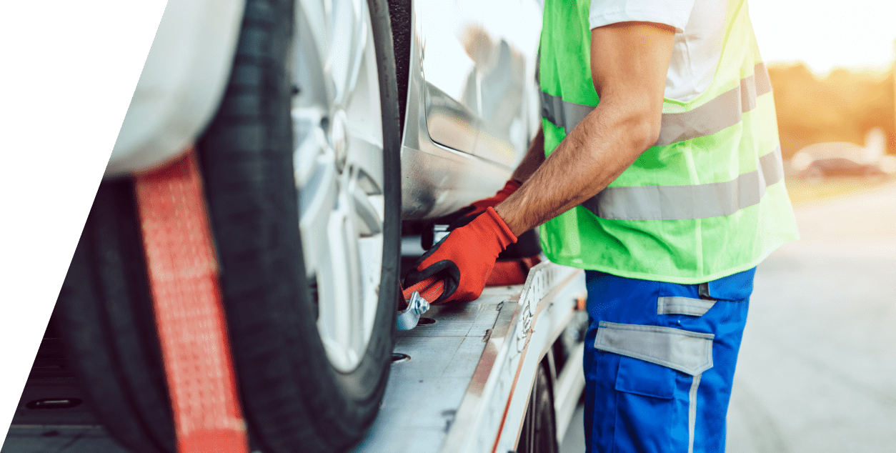 24/7 Towing Service | Maywood Automotive
