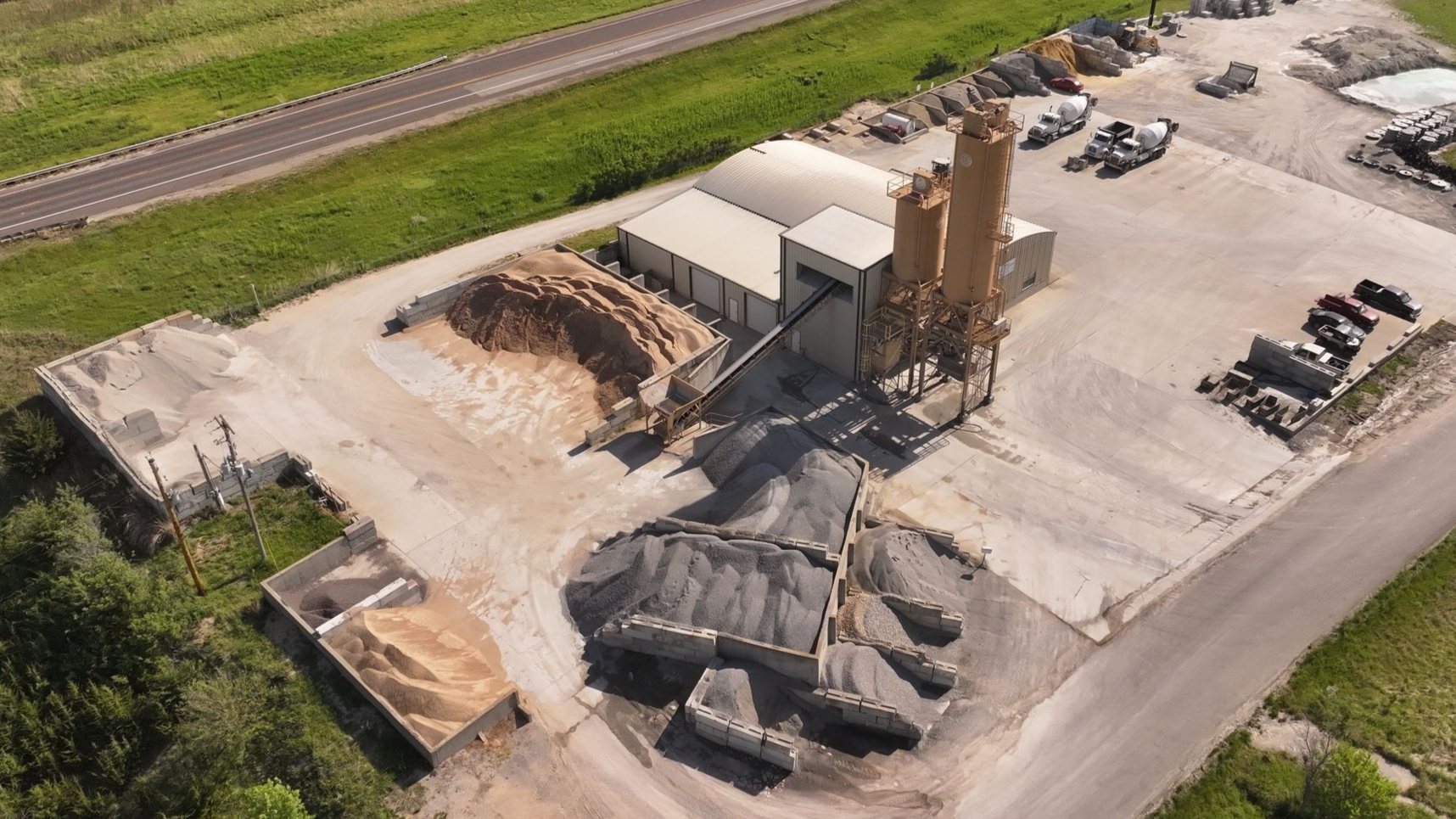 Hiawatha Midwest Ready-Mix & Building Supplies, Inc.