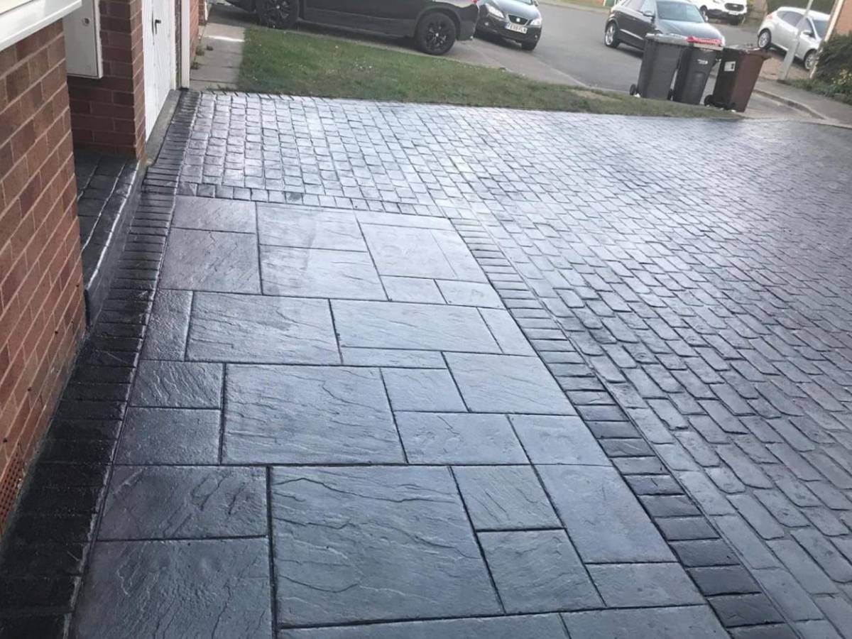 Light grey pattern imprinted driveway in Sheffield